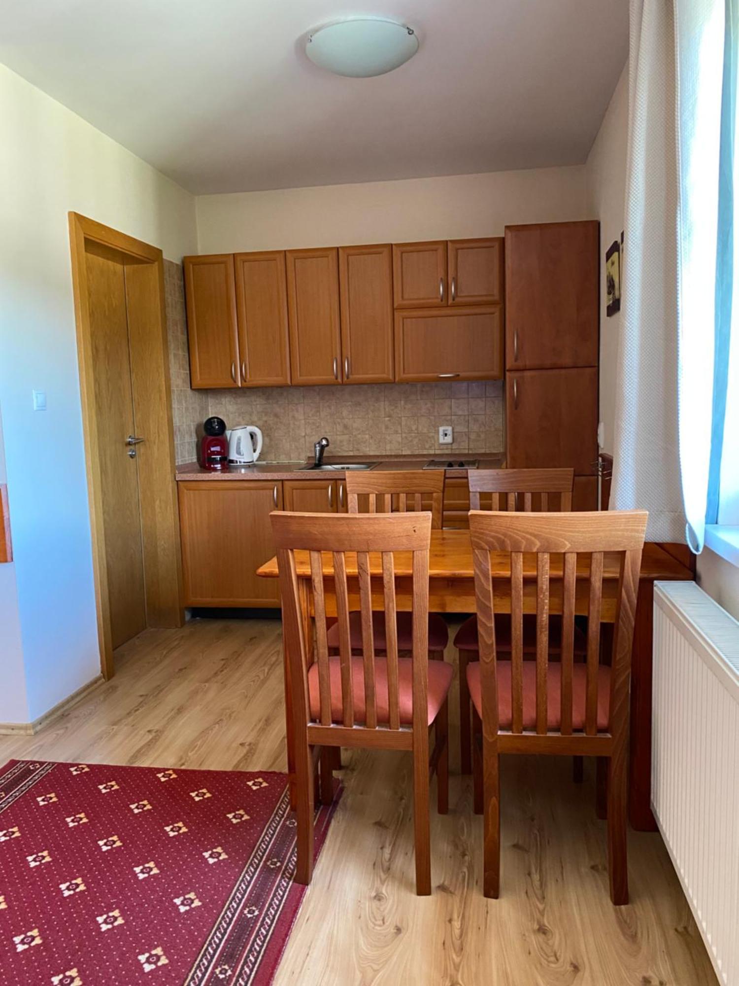 Apartman Dorian Bešeňová Esterno foto